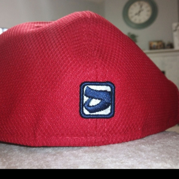 DIONIC Bats 59fifty Fitted Hat - Picture 2 of 3